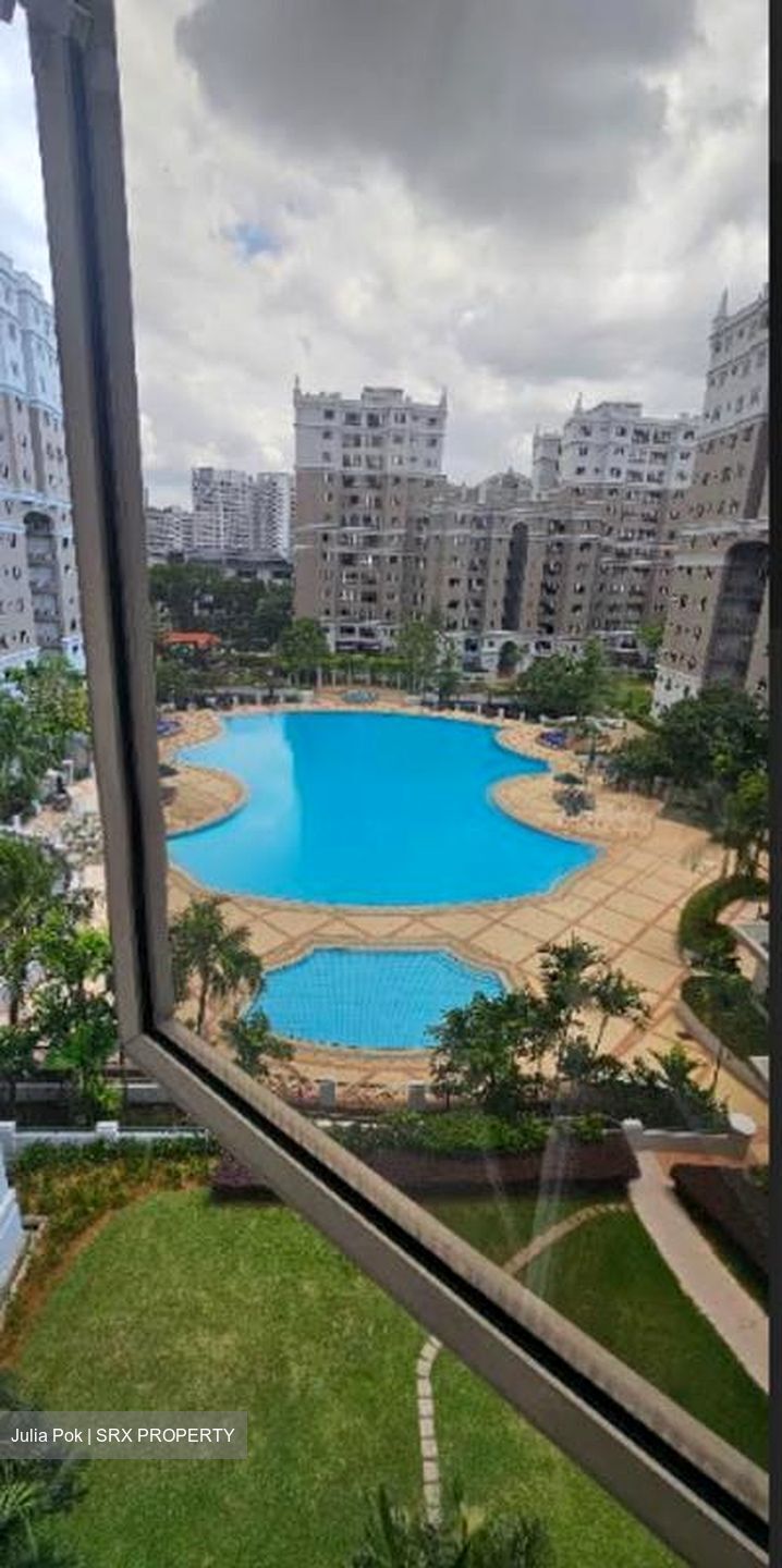 Castle Green (D26), Condominium #566423141